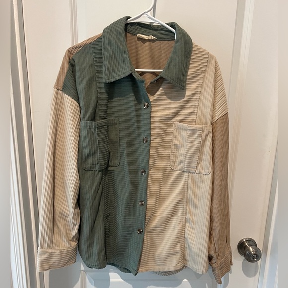 New In top size large - Picture 1 of 13